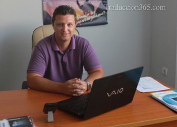 Nuestro Director, Vesselin Stefanov en la Oficina de Traducciones BG
